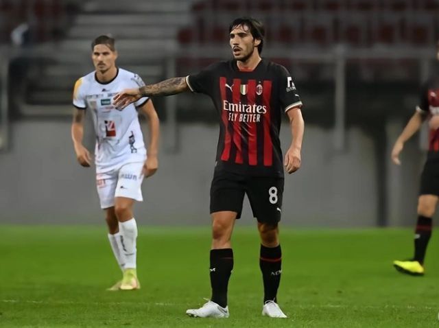 皇马中场 皇马中场