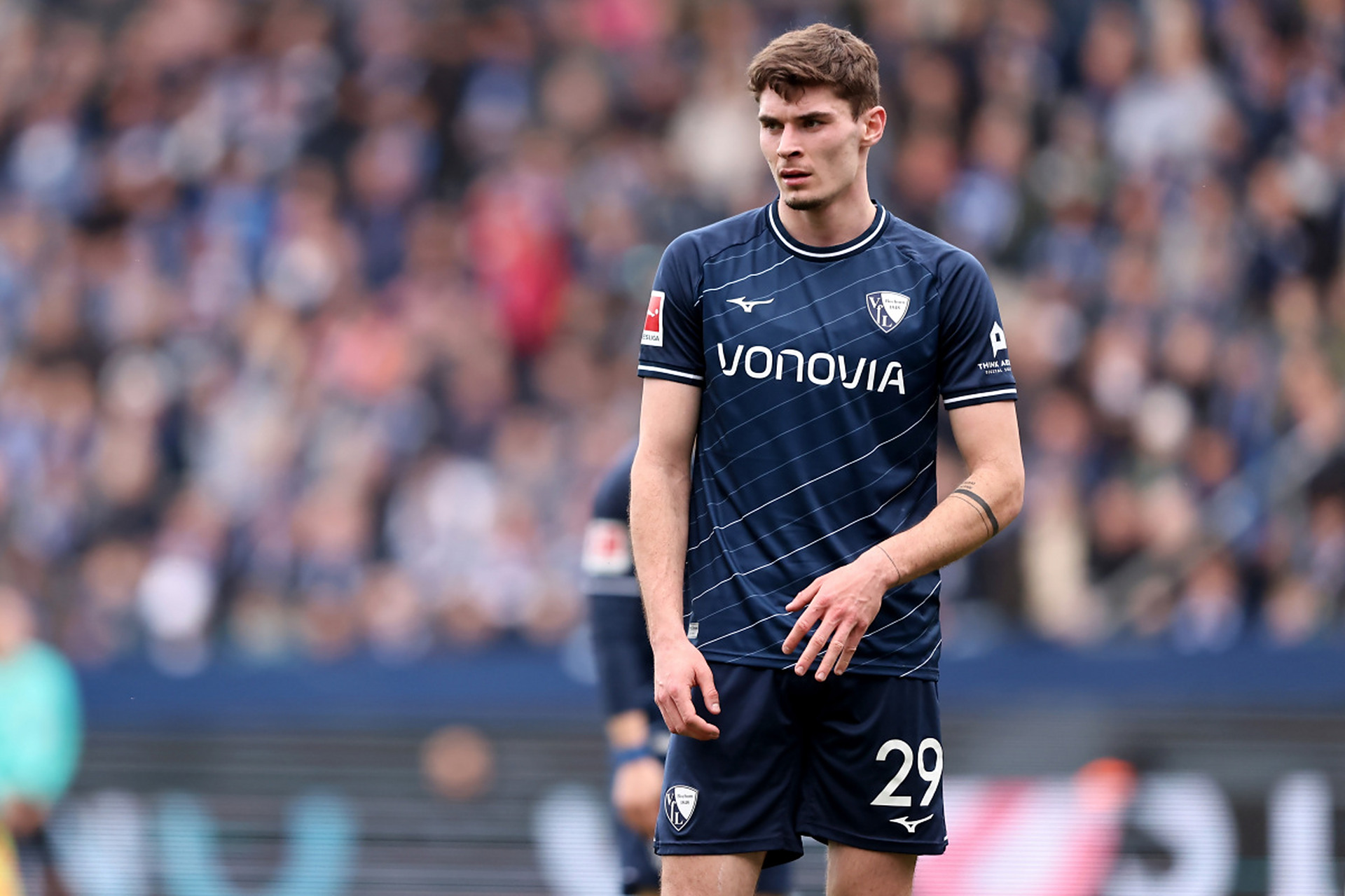 而是依靠防 而是依靠防