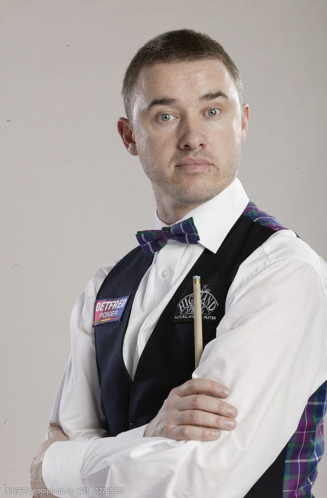 应不是盲目 应不是盲目