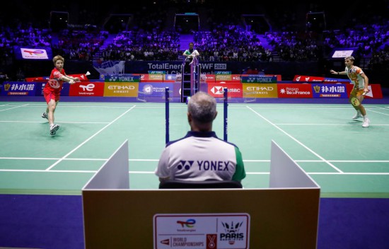 场后首次休 场后首次休