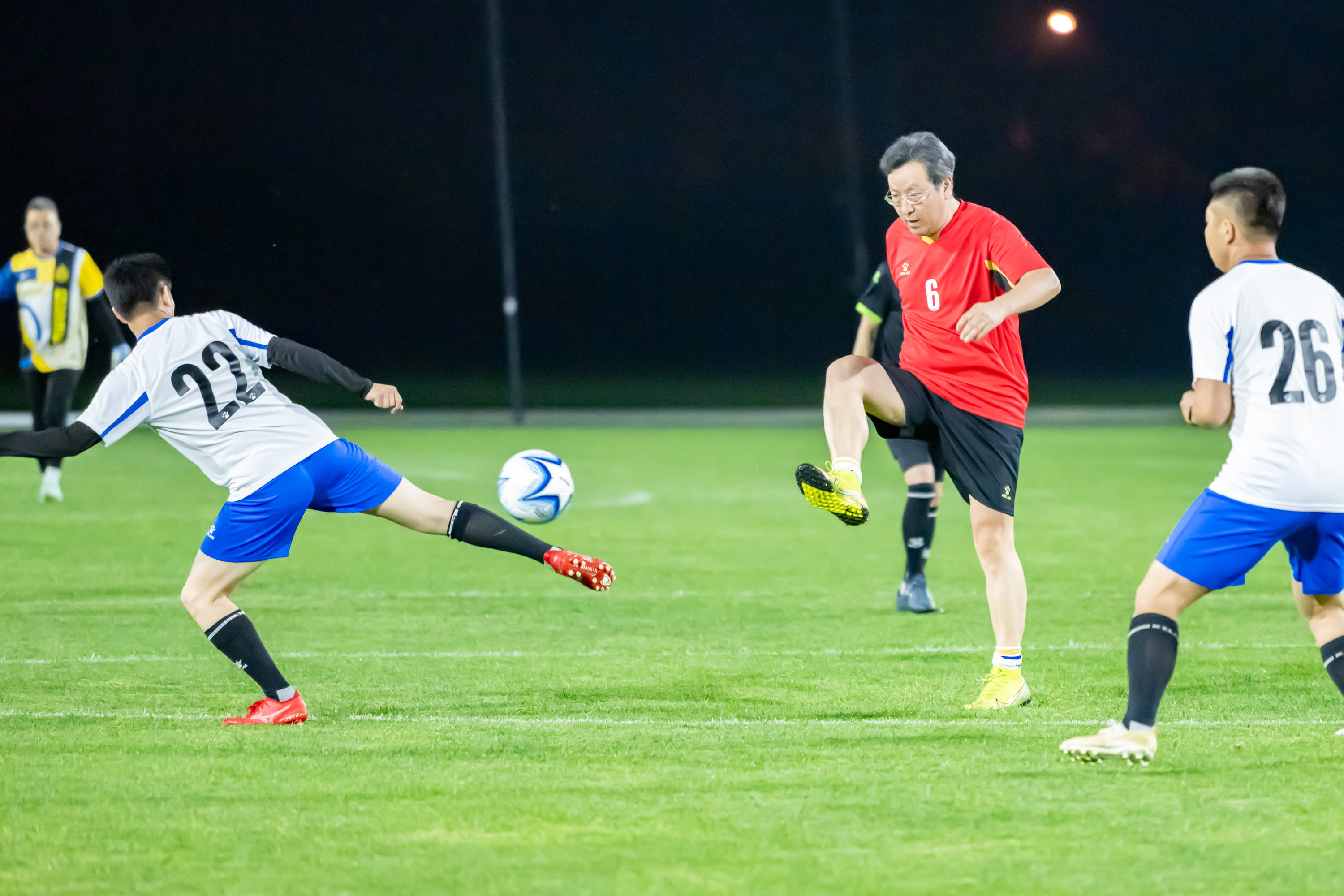 他们需要继 他们需要继